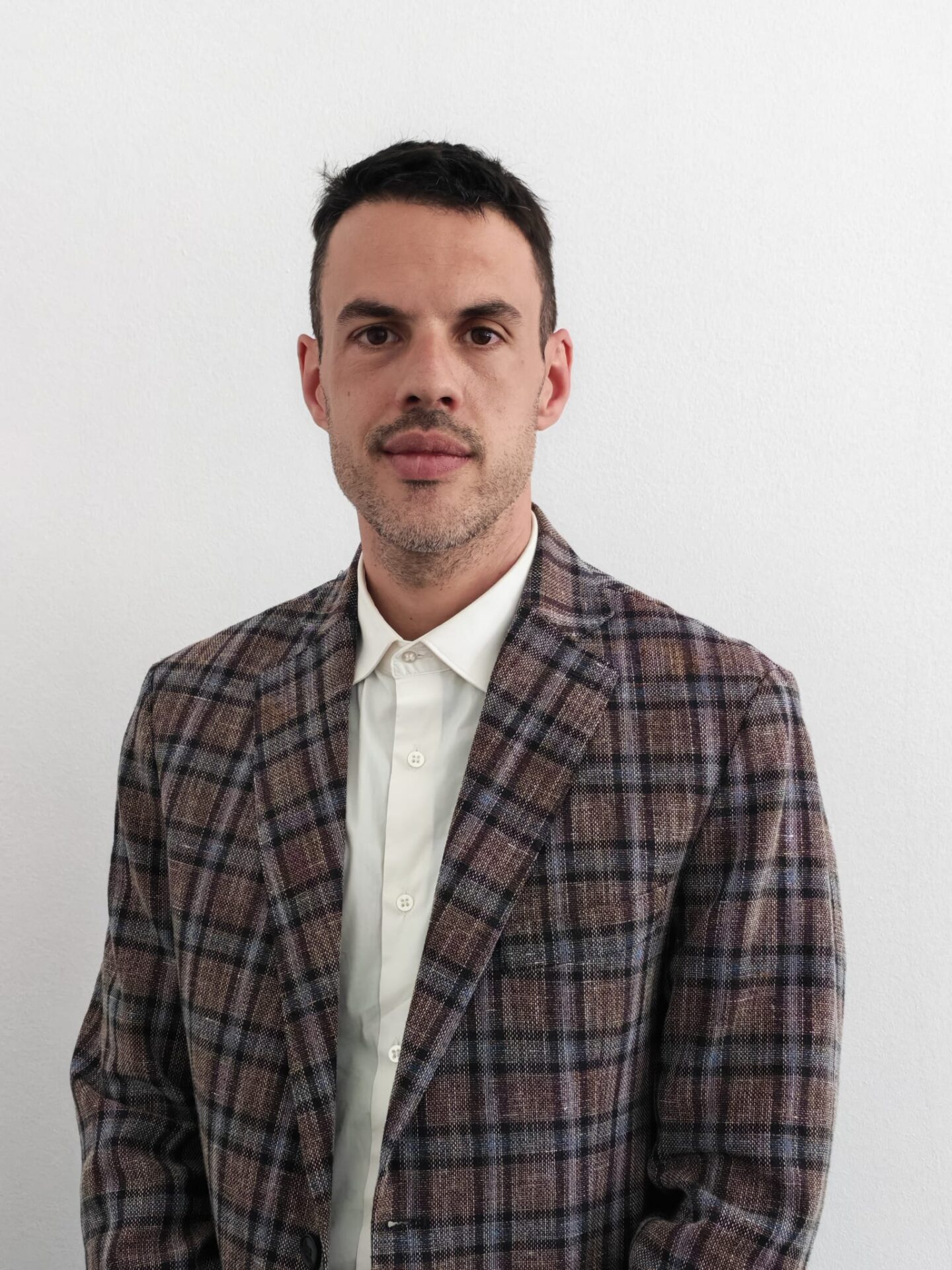 Nicol&ograve; Tuon, Responsabile commerciale Aston